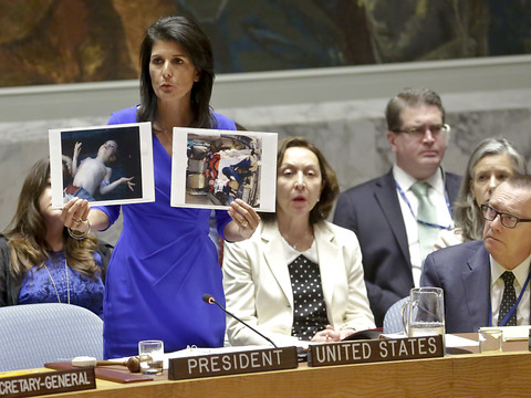 Les Etats-Unis examinent de possibles options militaires en Syrie