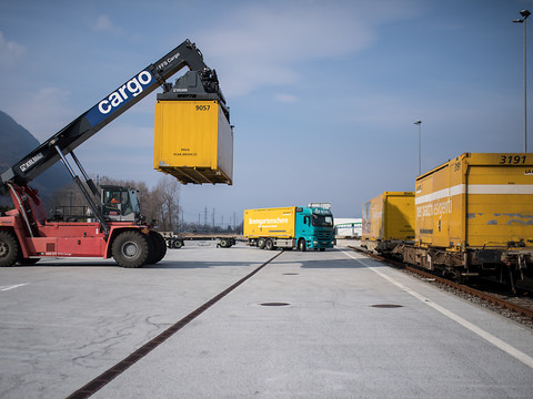Les CFF et l'ASTAG pour de meilleures interconnexions rail-route