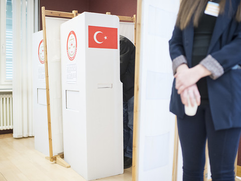 Participation élevée des Turcs de Suisse pour le referendum en Turquie