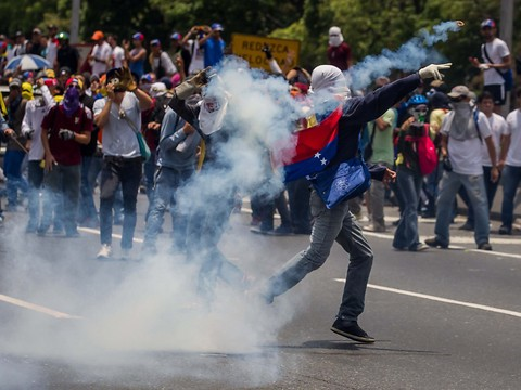 Manifestations au Venezuela: deuxième mort en moins d'une semaine