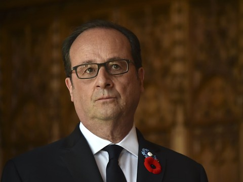 Hollande appellera à voter pour un candidat avant le 2e tour