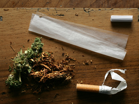 Le Fonds national soutient l'étude de vente de cannabis à Berne