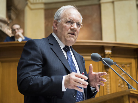 Pour J. Schneider-Ammann, les salaires excessifs sont une 