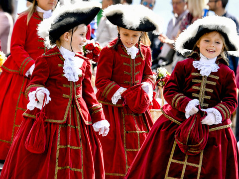 Plus de 2200 participants au cortège des enfants du Sechseläuten