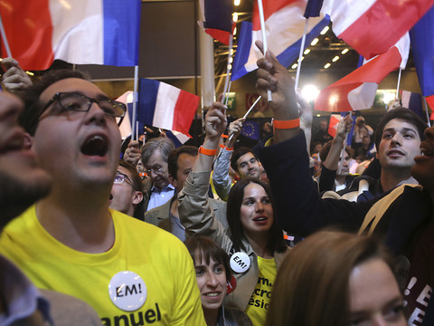 Macron: 