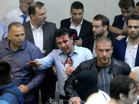 Heurts au Parlement de Skopje, dirigeant social-démocrate blessé