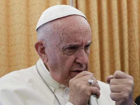 Présidentielle française: le pape ne sait pas 