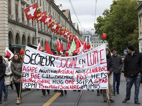 Une cinquantaine de manifestations syndicales dans toute la Suisse