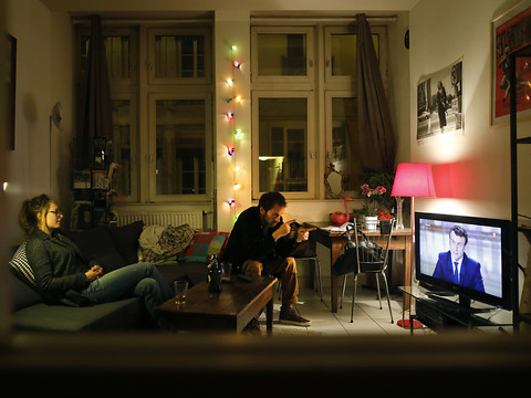 Débat Le Pen-Macron: 16,5 millions de téléspectateurs