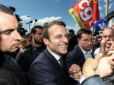 Macron remporterait le scrutin présidentiel avec 62% des voix