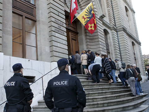 Le meurtrier présumé d'Adeline à nouveau face aux juges