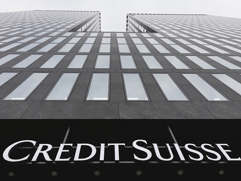 Coûts limités pour l'entrée en Bourse annulée de Credit Suisse