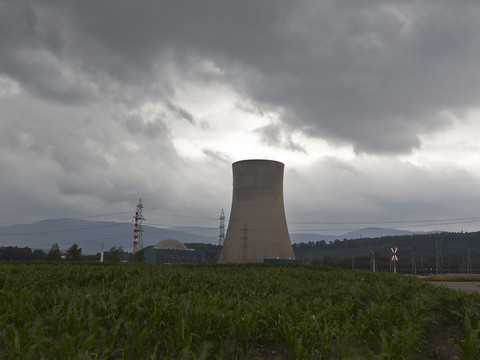 Exploitants des centrales nucléaires appelés à payer plus