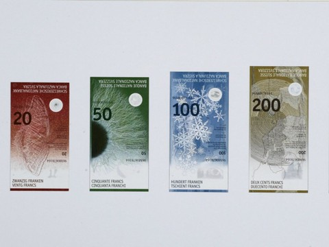 La BNS présente le nouveau billet de 20 francs