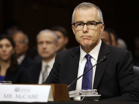 Etats-Unis: Trump amende la version officielle du limogeage du directeur du FBI