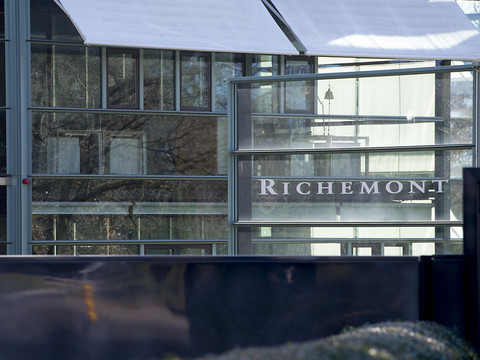 Richemont voit son bénéfice net chuter de moitié en 2016/2017
