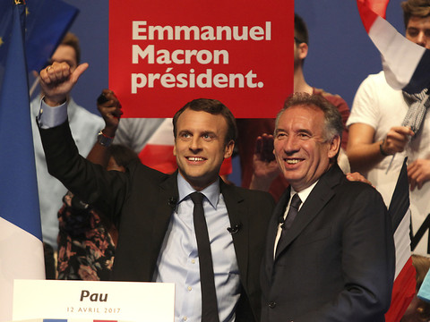 Premier ministre: François Bayrou tient la corde (sondage)
