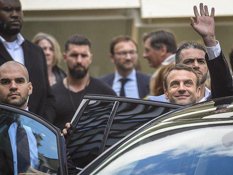 En Marche! et La France insoumise lancent leurs campagnes