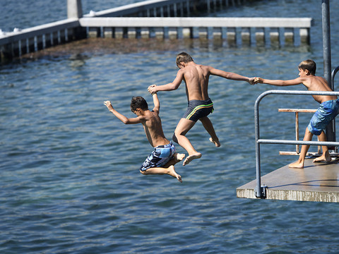 En Suisse et en Europe, les sites de baignade sont de bonne qualité