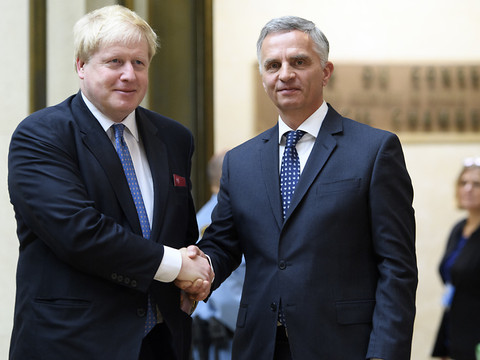 Didier Burkhalter exprime sa solidarité à Boris Johnson