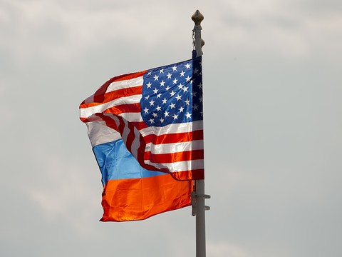 Piratage des systèmes électoraux: le Kremlin dément 