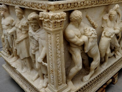 Le sarcophage romain montré aux Genevois avant sa restitution