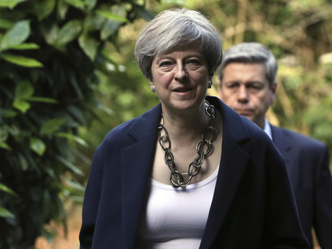 GB: une alliance DUP-conservateurs suscite l'inquiétude à Dublin