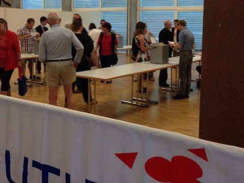 Ouverture du bureau de vote à Moutier dans une atmosphère calme