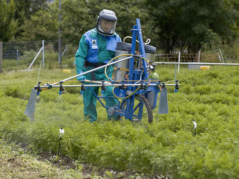 L'USP veut combattre les pesticides, mais pas avec les initiatives