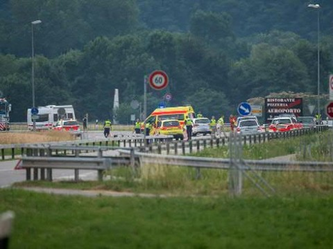 Collision mortelle lors d'un saut à parachute au Tessin