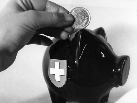 Le Conseil fédéral prévoit des économies pour atteindre l'équilibre
