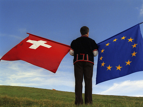 Le Conseil fédéral maintient le cap de sa politique européenne