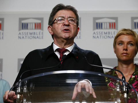 Le gouvernement français lance sa délicate réforme du travail