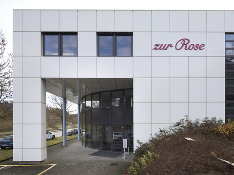 Zur Rose fixe le prix de l'entrée en Bourse à 140 francs par action