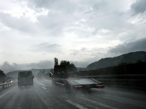 Les orages provoquent inondations et coupures de courant à Zofingue