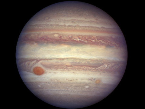 Juno a survolé avec succès la grande tache rouge de Jupiter