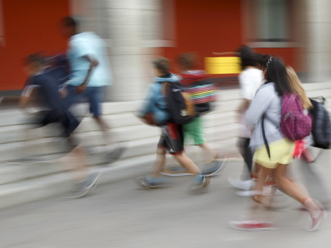 Les petits Romands apprennent plus tard à gérer leur argent