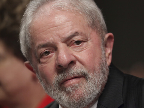 Lula condamné à neuf ans et demi de prison