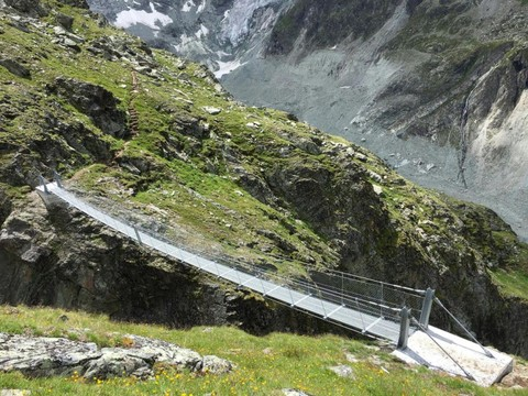 Nouvelle passerelle himalayenne dans le Val d'Anniviers (VS)