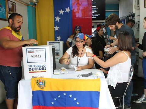 Venezuela: sept millions de participants au référendum de l'opposition
