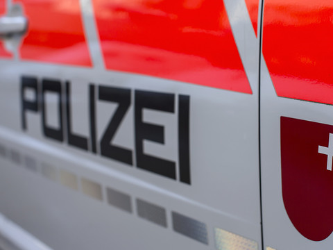 Coups de feu en pleine nuit à Lachen (SZ): un forcené arrêté