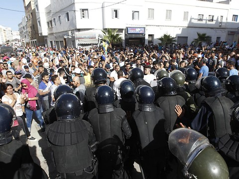 Heurts entre policiers et manifestants au nord, plusieurs blessés