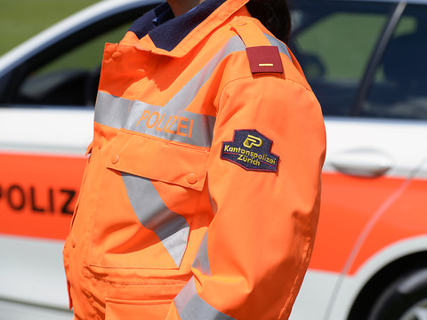 Homme armé dans un bâtiment industriel à Dübendorf (ZH)