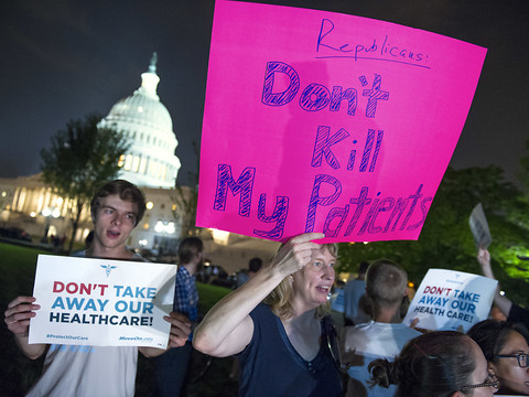 Le Sénat rejette une abrogation réduite de l'Obamacare