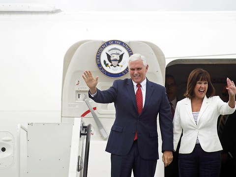 Mike Pence en Estonie pour rassurer les membres baltes de l'OTAN