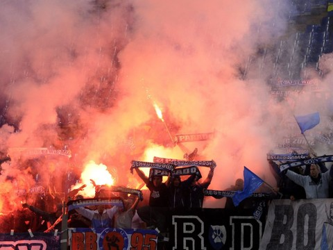 Le nombre de supporters violents se maintient à un niveau stable