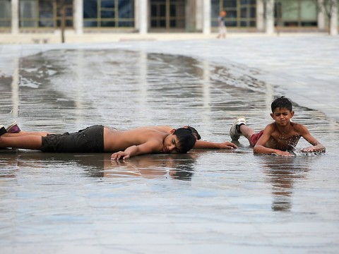 L'Europe du Sud et des Balkans suffoque