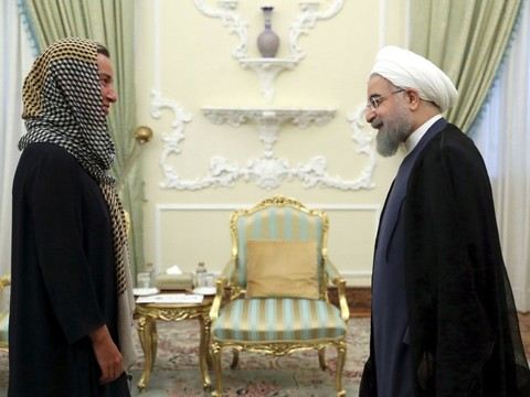 Iran: Rohani, critiqué par ses alliés réformateurs, a prêté serment