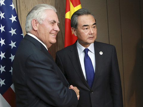 Arrêt des tirs de missiles requis avant un dialogue avec Pyongyang