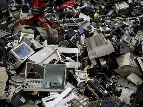 Interpol a saisi 1,5 M de tonnes de déchets de contrebande en juin